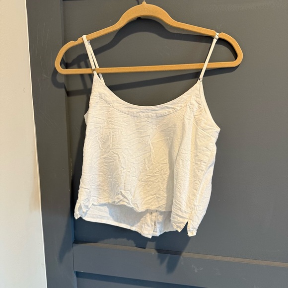 Linen blend white abercrombie tank - front buttons - Picture 3 of 3